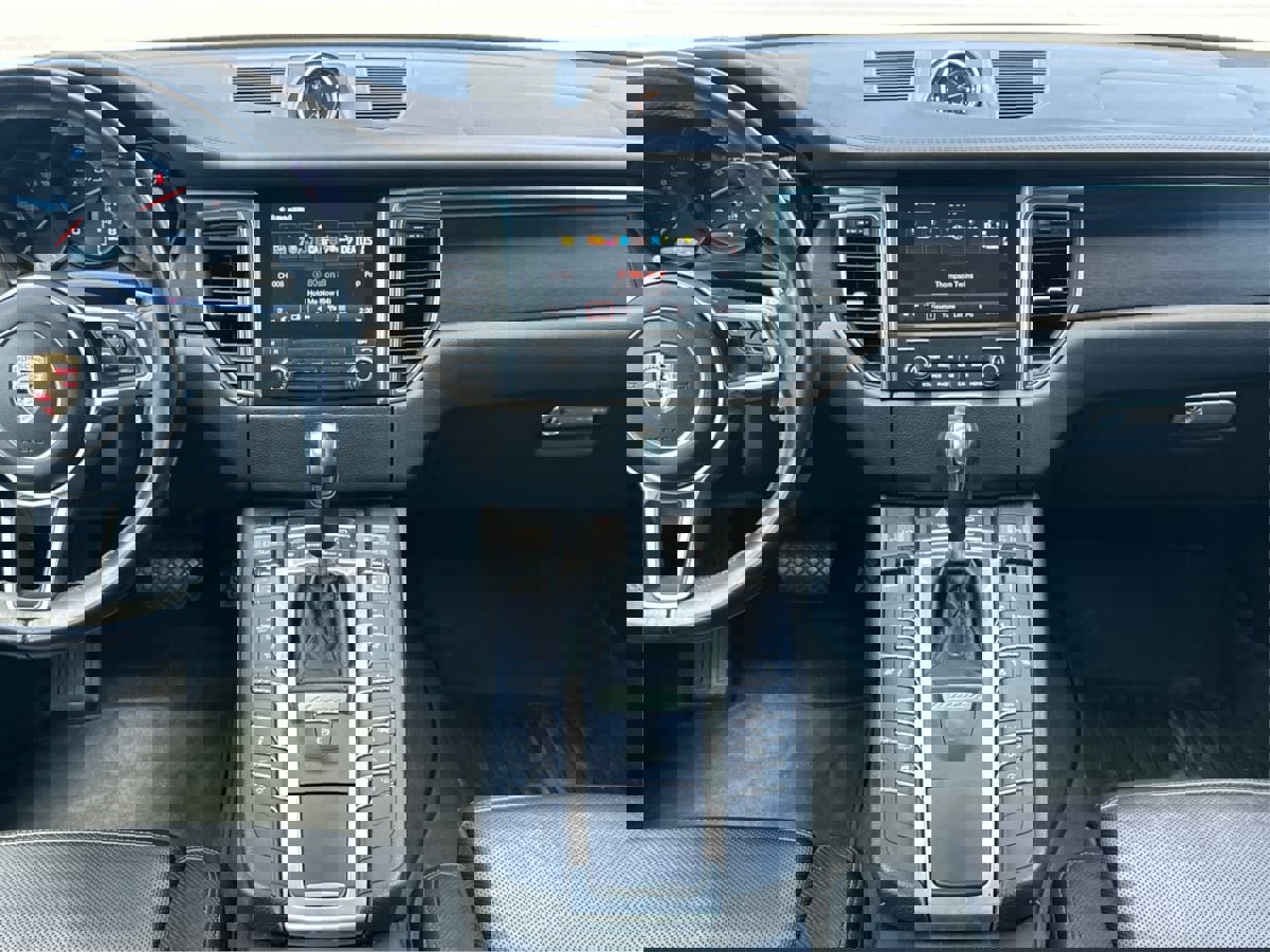 Used 2018 Porsche Macan GTS w/ Premium Package Plus image 19