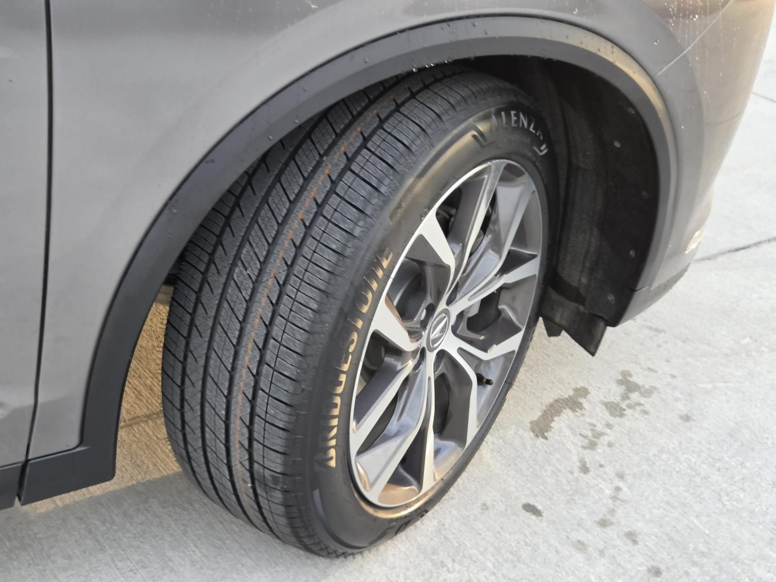 Used 2024 Acura MDX w/ Technology Package FWD image 6