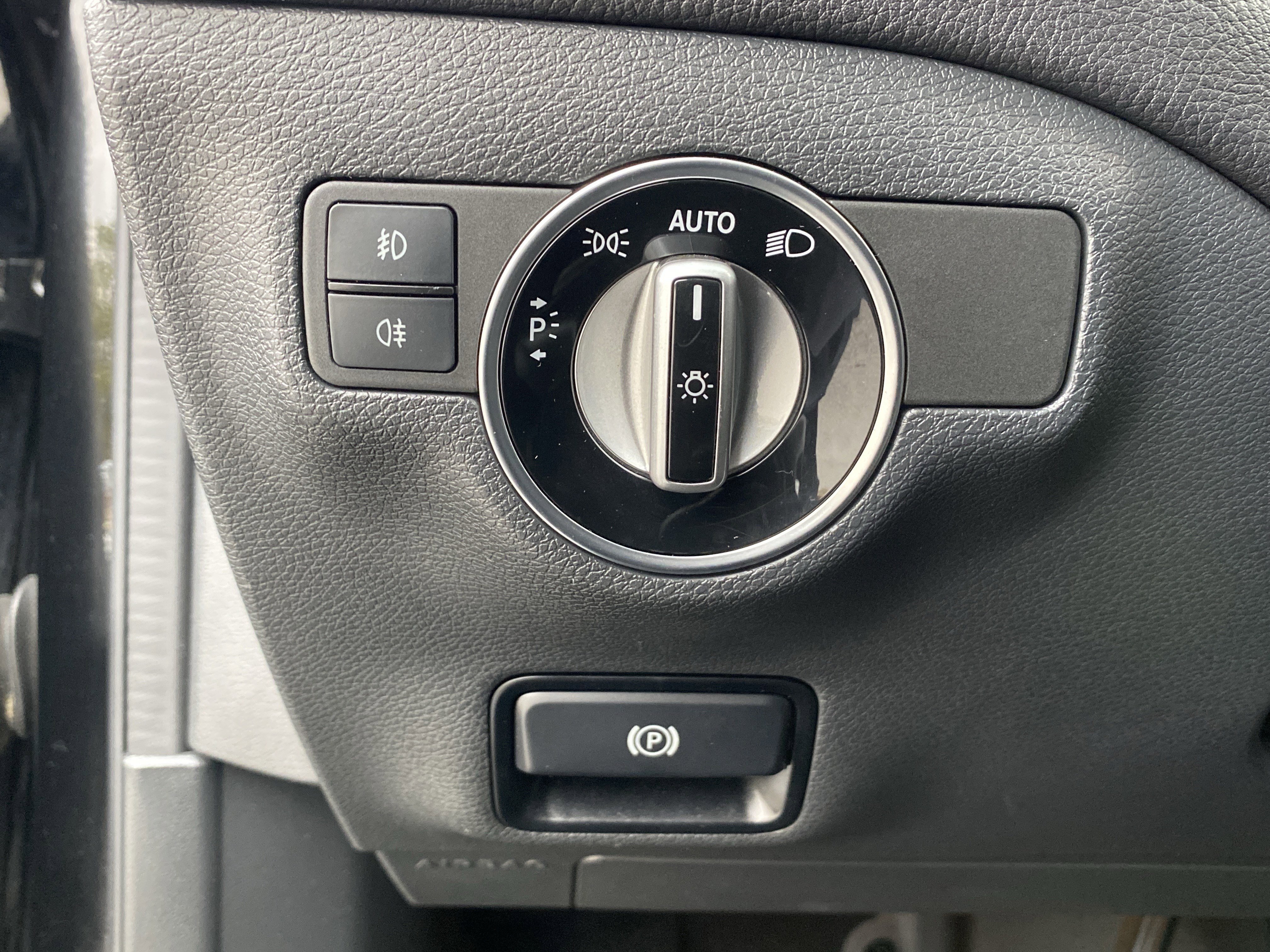 Used 2019 Mercedes-Benz GLA 250 4MATIC image 80