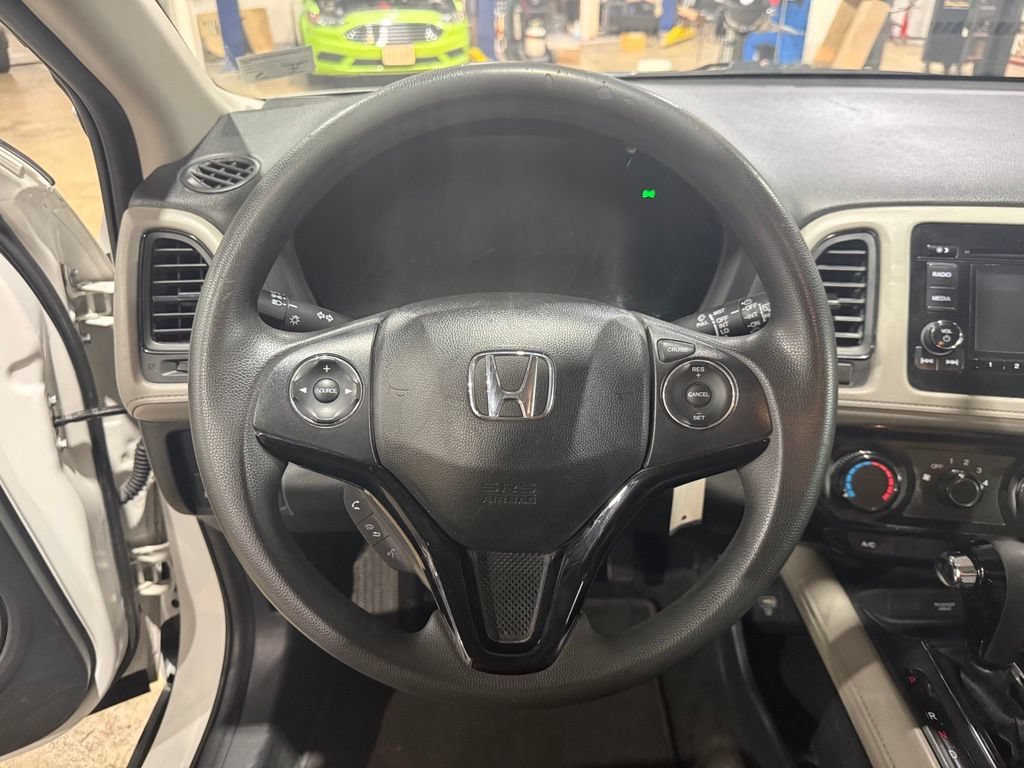 Used 2020 Honda HR-V LX image 29