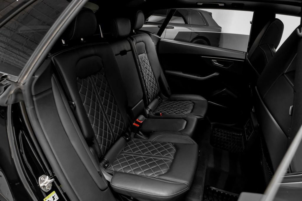 Used 2024 Audi SQ8 Premium Plus w/ Executive Package AWD/4WD image 35