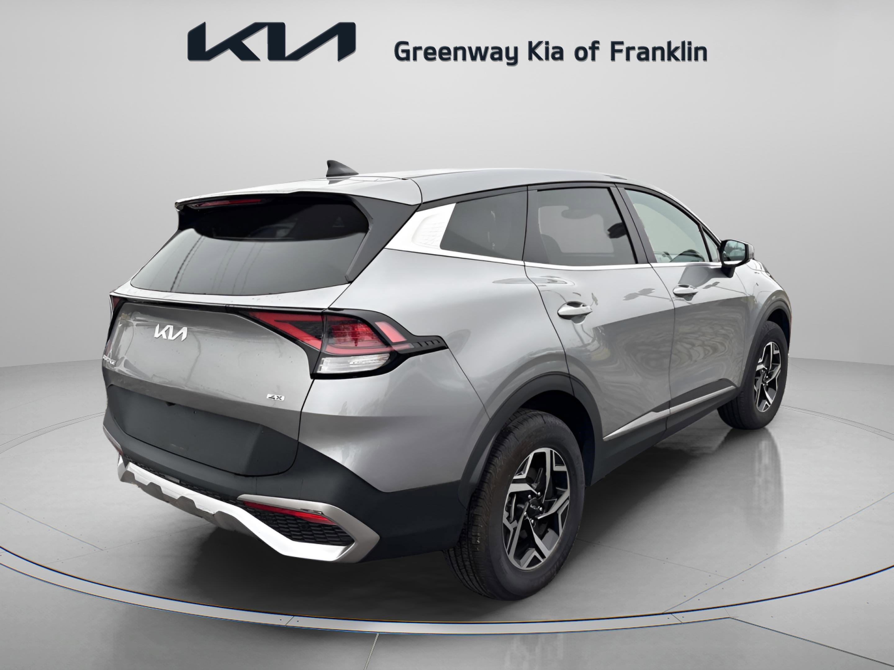 Used 2023 Kia Sportage LX image 7