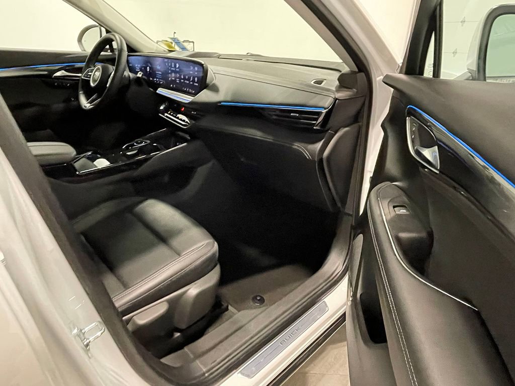 Used 2025 Buick Envision Preferred image 24
