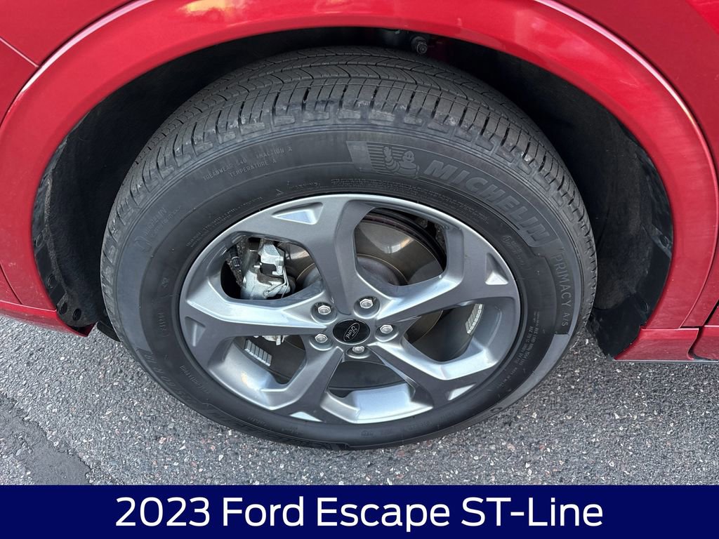 Used 2023 Ford Escape ST-Line w/ Tech Pack #1 image 11