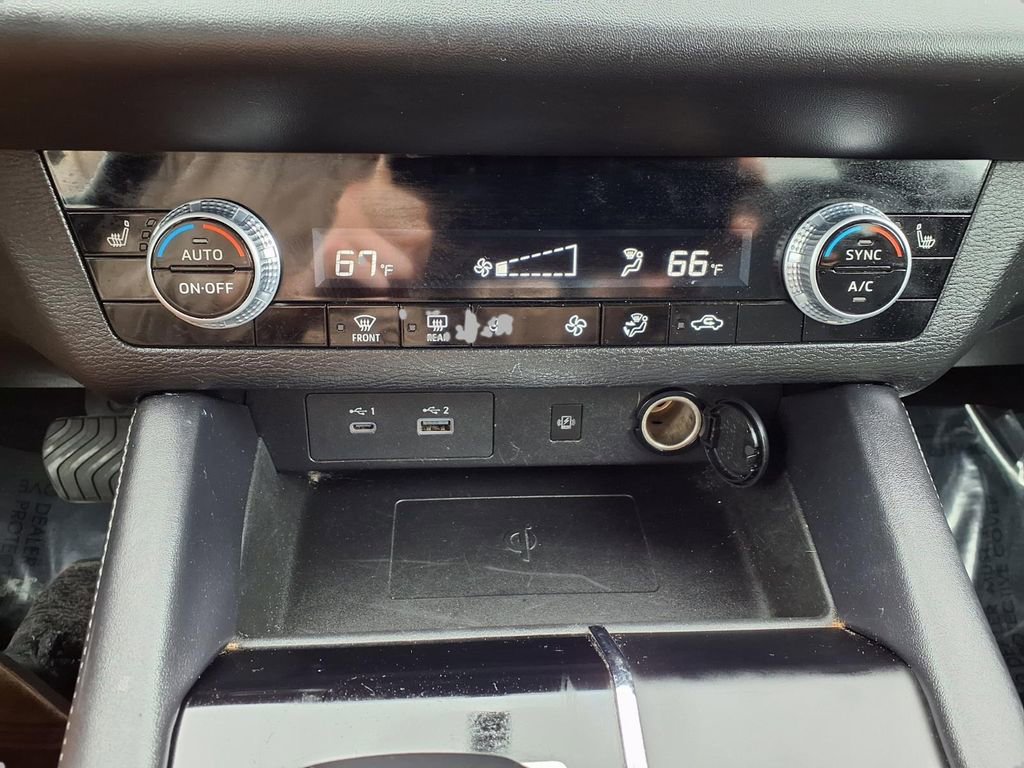 Used 2024 Mitsubishi Outlander SE image 10