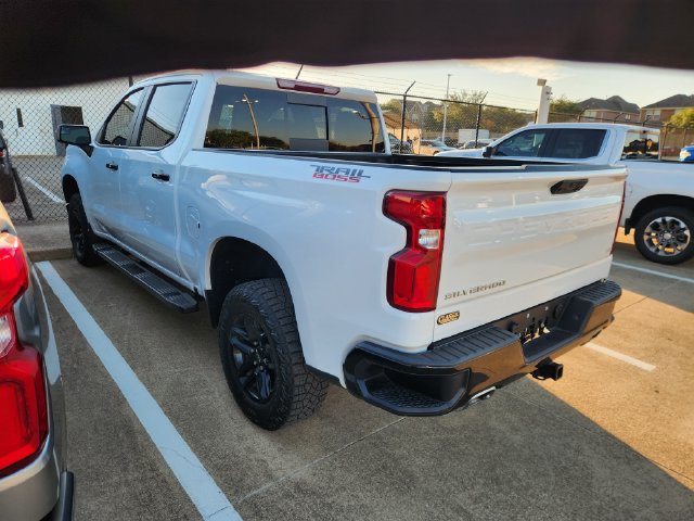Used 2024 Chevrolet Silverado 1500 LT Trail Boss w/ Convenience Package II AWD/4WD image 4