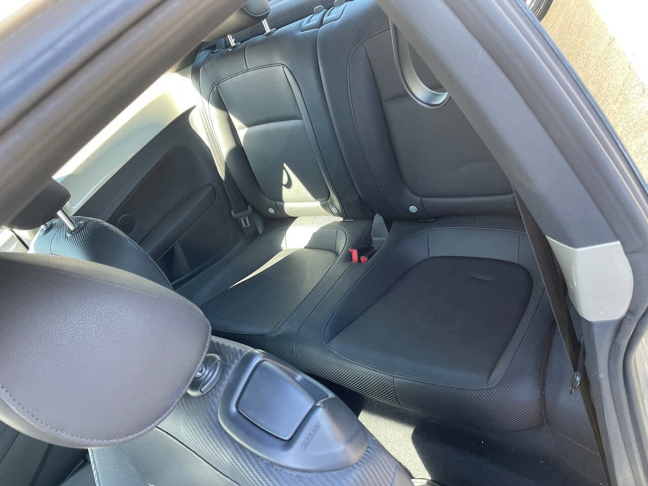 Used 2013 Volkswagen Beetle 2.5 image 15