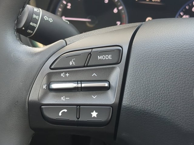 Certified 2023 Hyundai Kona SEL w/ Convenience Package AWD/4WD image 24