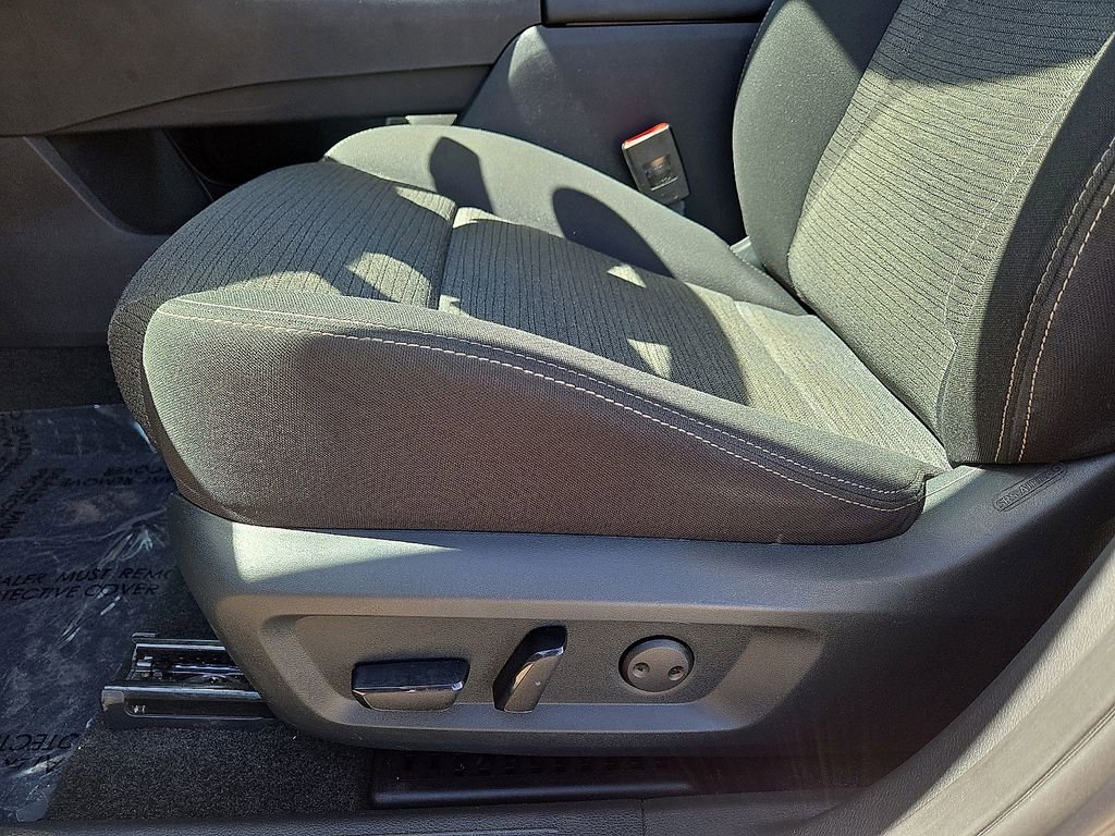 Used 2023 Nissan Rogue SV image 23