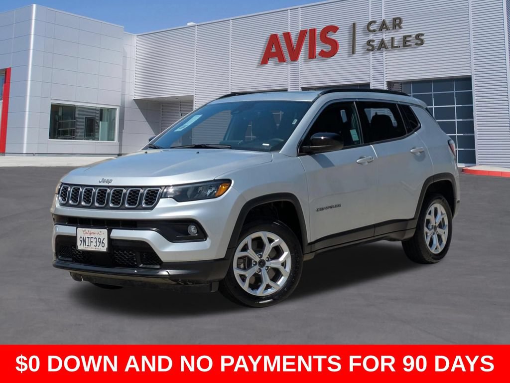 Used 2025 Jeep Compass Latitude w/ Sun & Sound Group AWD/4WD image 1