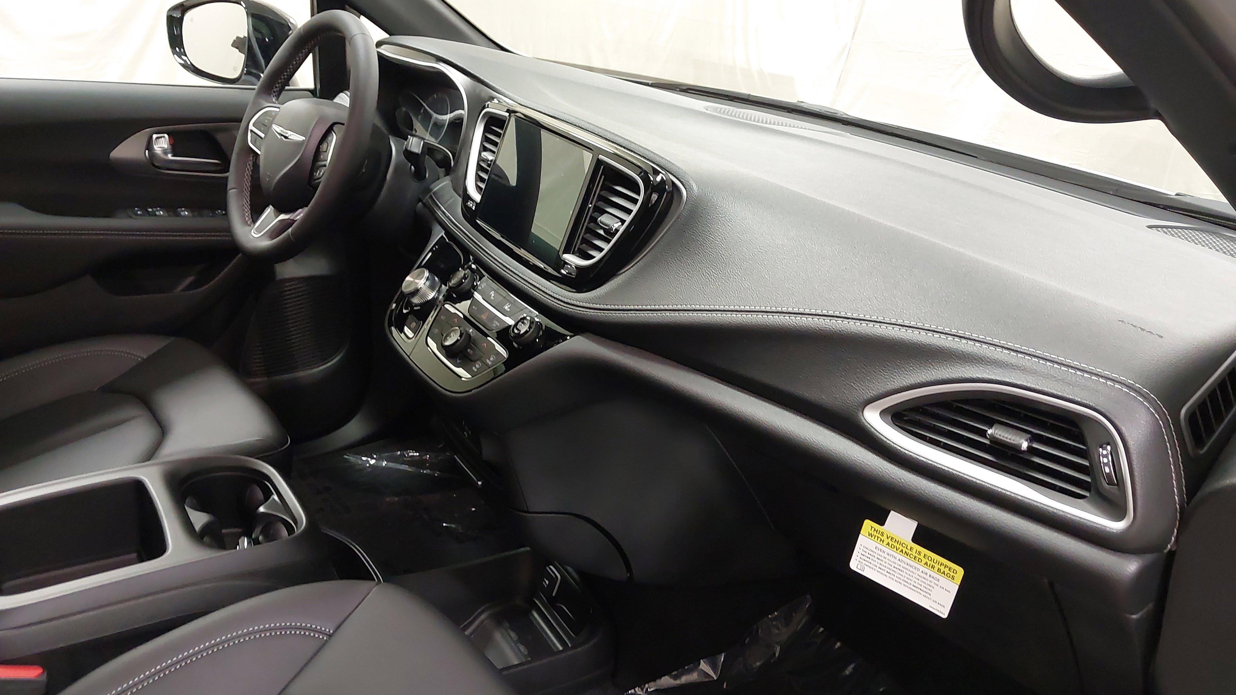 New 2026 Chrysler Pacifica Select image 29