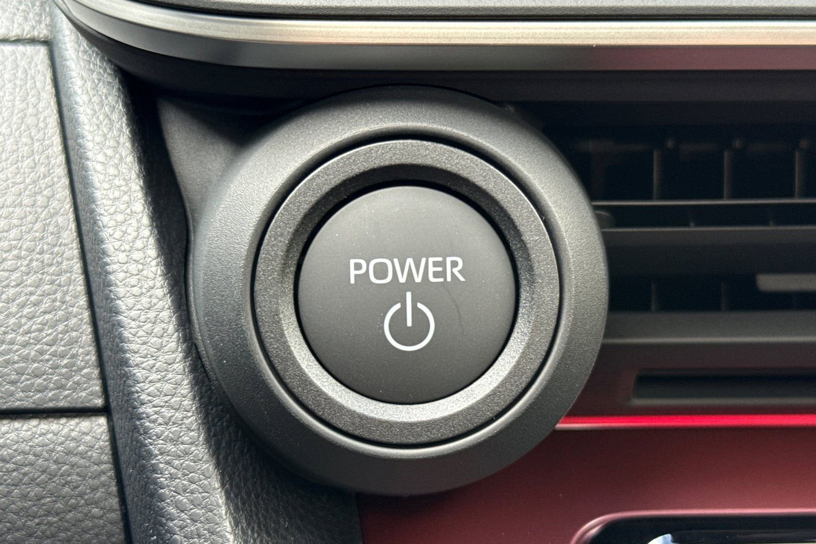 New 2026 Toyota Prius Plug-In Hybrid FWD image 22
