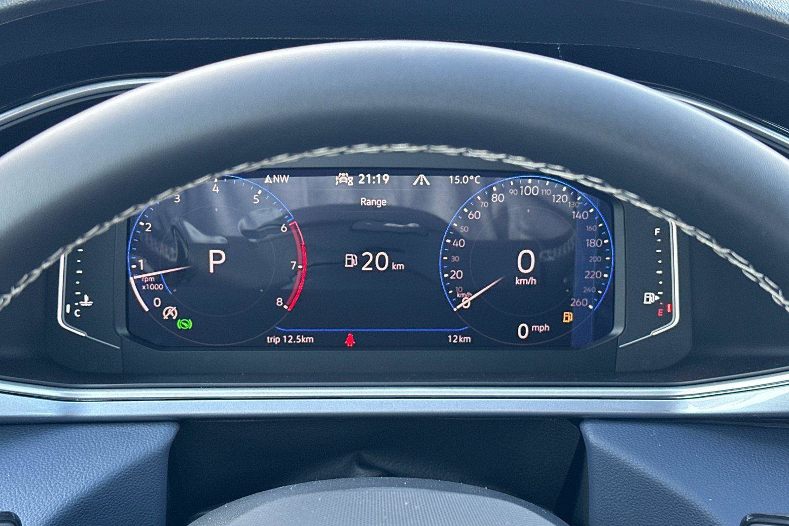 New 2026 Volkswagen Taos SEL image 24