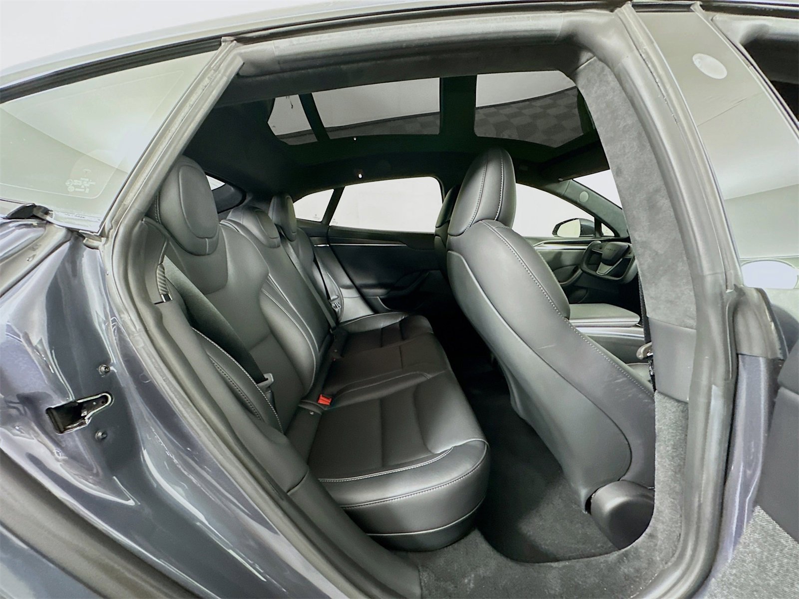 Used 2021 Tesla Model S Plaid image 25