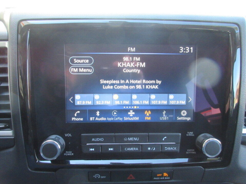 Used 2023 Nissan Frontier SV w/ SV Premium Package image 14