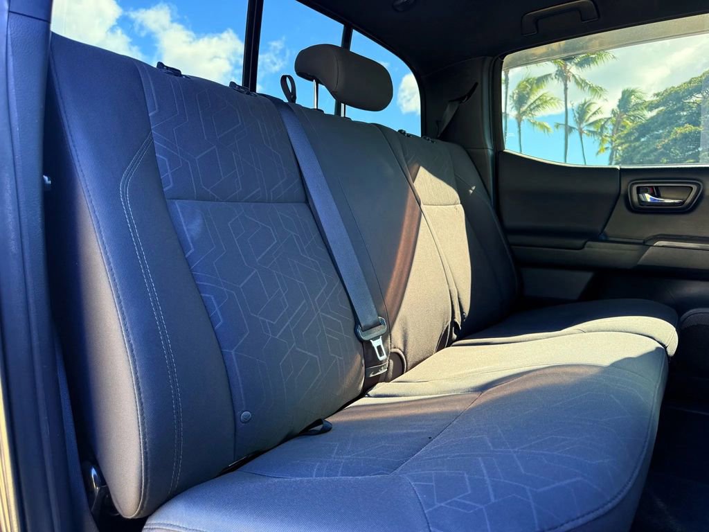 Used 2016 Toyota Tacoma SR5 image 12