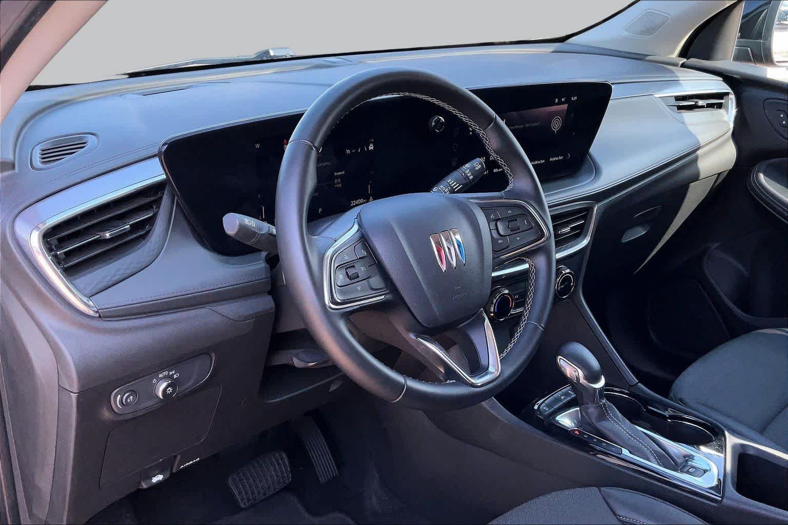 Used 2025 Buick Encore GX Preferred FWD image 15