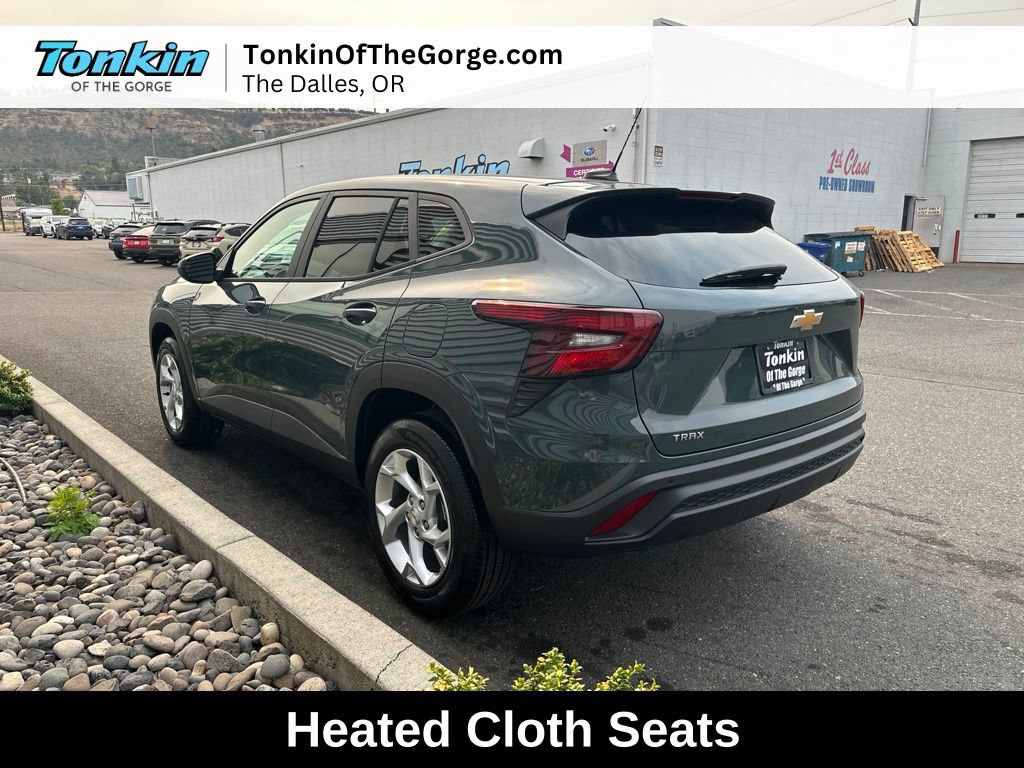 New 2026 Chevrolet Trax LS w/ LS Convenience Package FWD image 7
