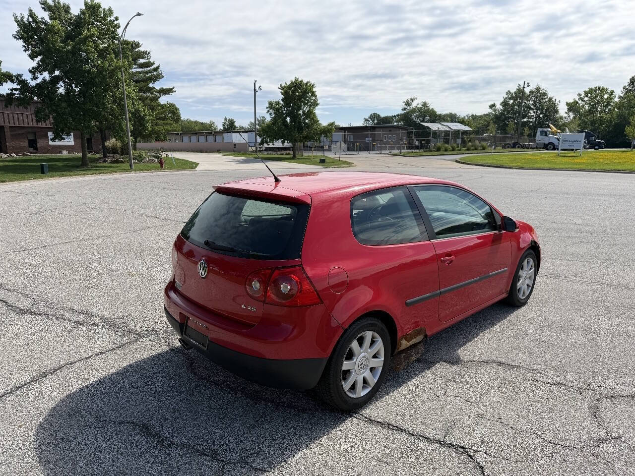 Used 2008 Volkswagen Rabbit S FWD image 4