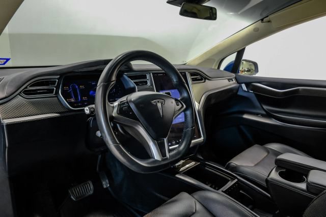 Used 2016 Tesla Model X 90D AWD/4WD image 4