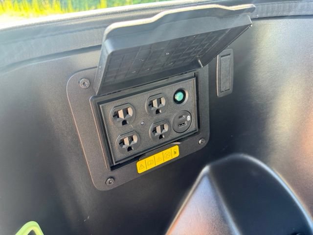 Used 2022 Ford F150 Lightning Lariat AWD/4WD image 15