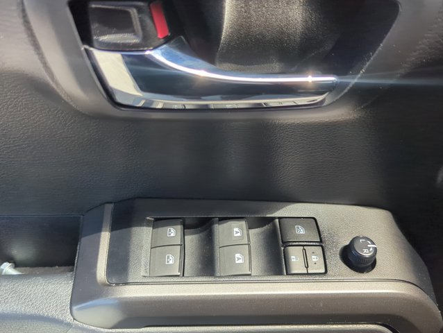 Used 2023 Toyota Tacoma TRD Sport image 11
