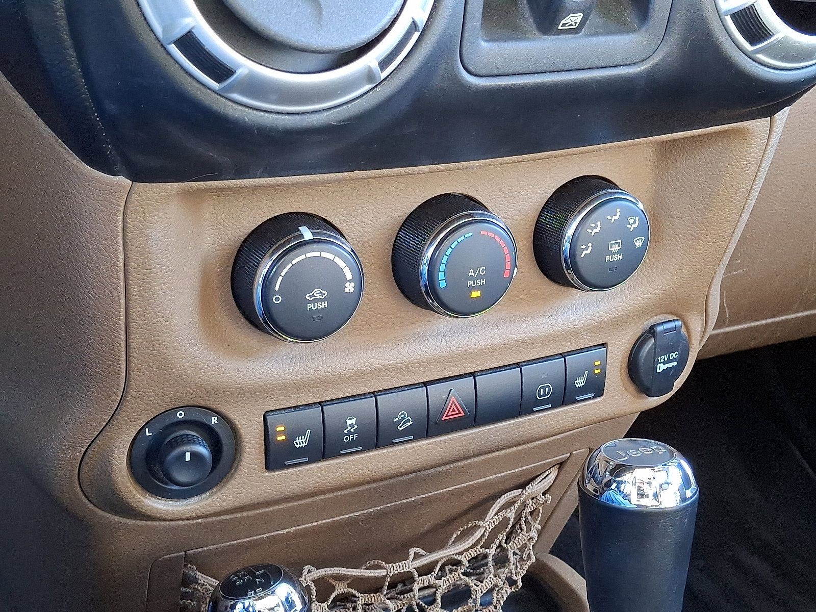 Used 2012 Jeep Wrangler Unlimited Sahara w/ Dual Top Group image 18