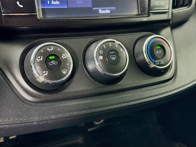 Used 2016 Toyota RAV4 LE image 15