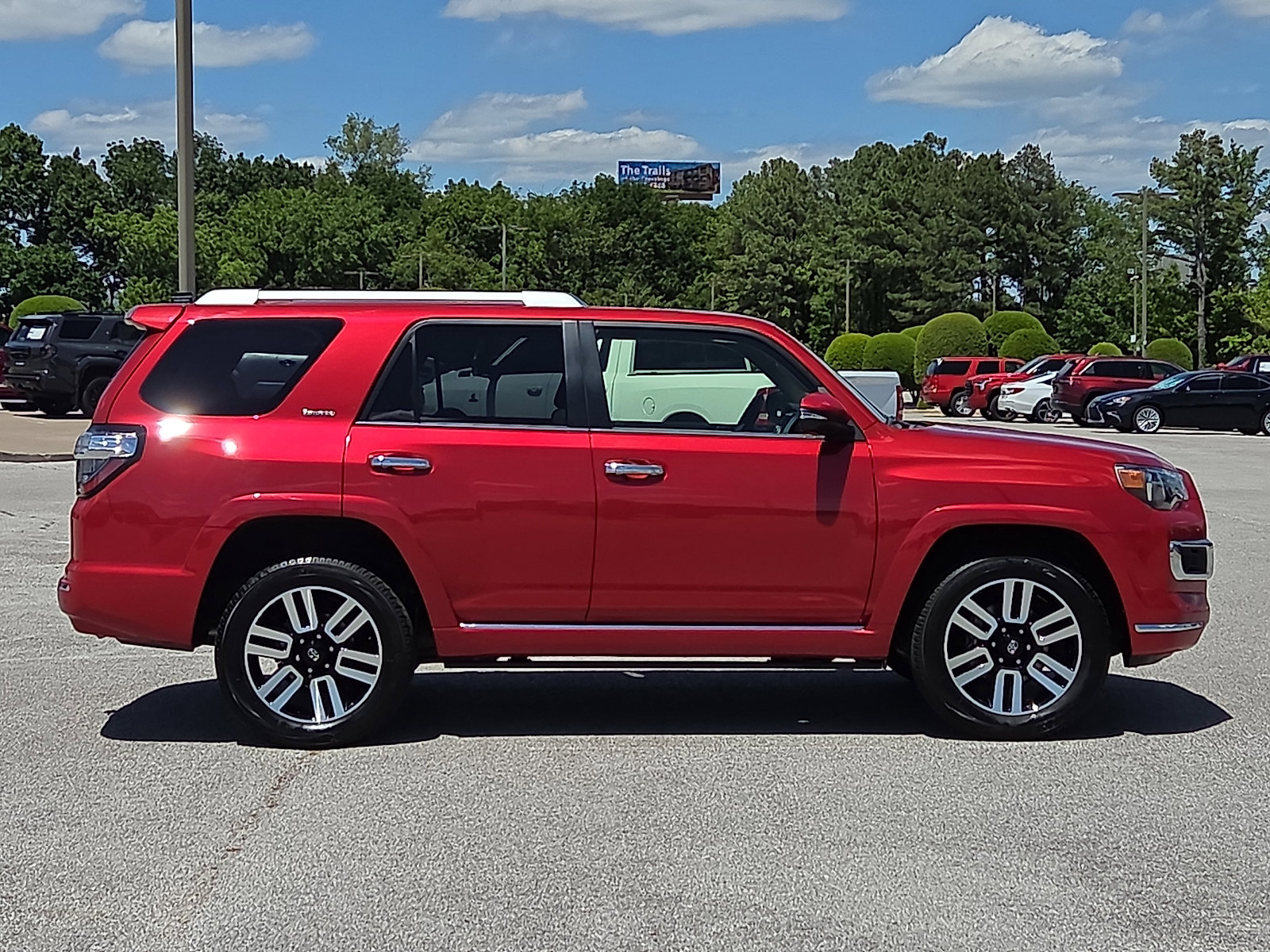 Used 2024 Toyota 4Runner Limited AWD/4WD image 6