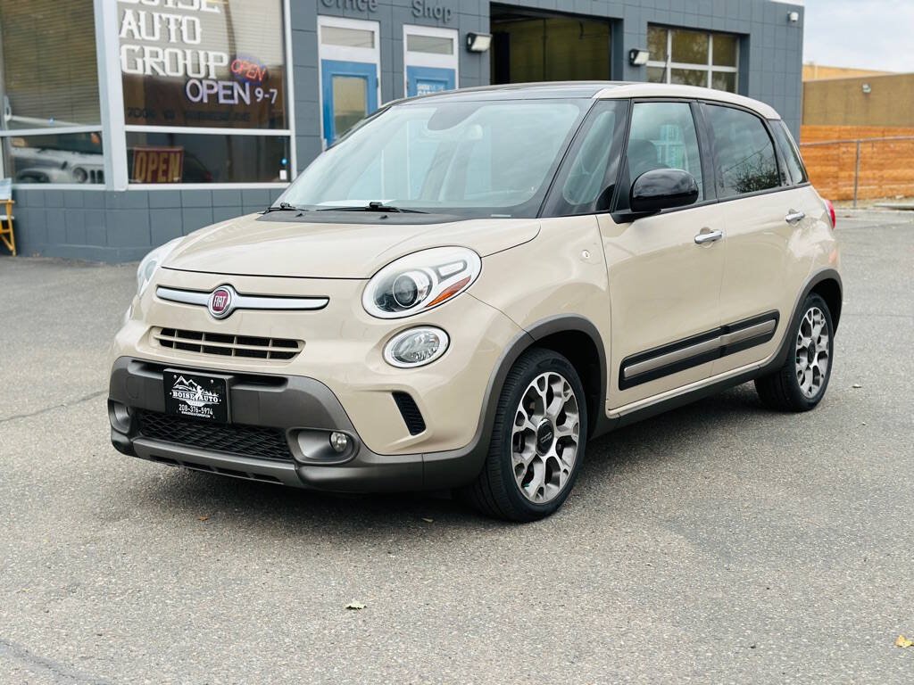 Used 2014 FIAT 500L Trekking w/ Popular Equipment Group FWD image 3