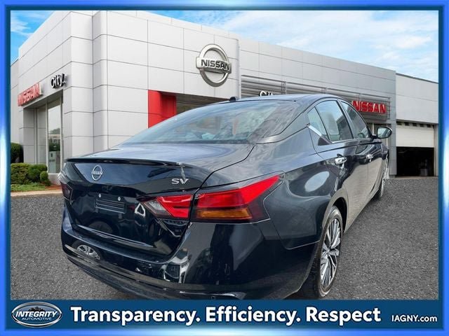 Certified 2024 Nissan Altima 2.5 SV FWD image 2