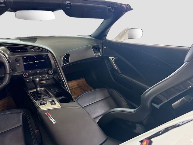 Used 2015 Chevrolet Corvette Z06 w/ 3LZ Preferred Equipment Group image 24