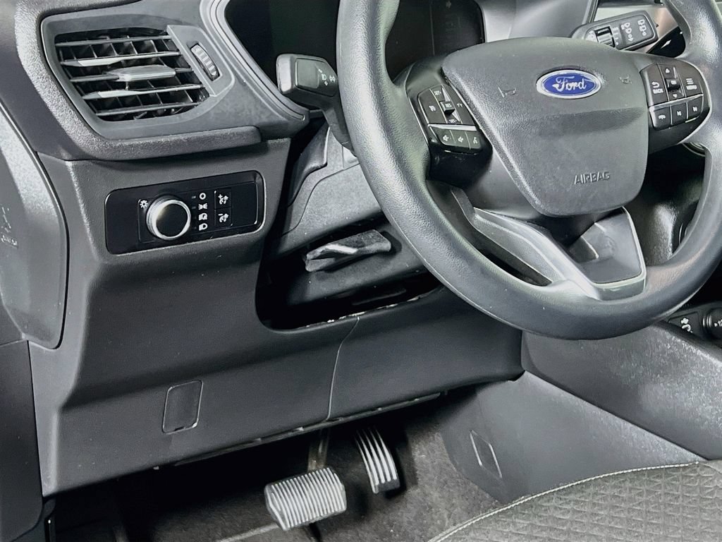 Certified 2025 Ford Escape Active AWD/4WD image 10