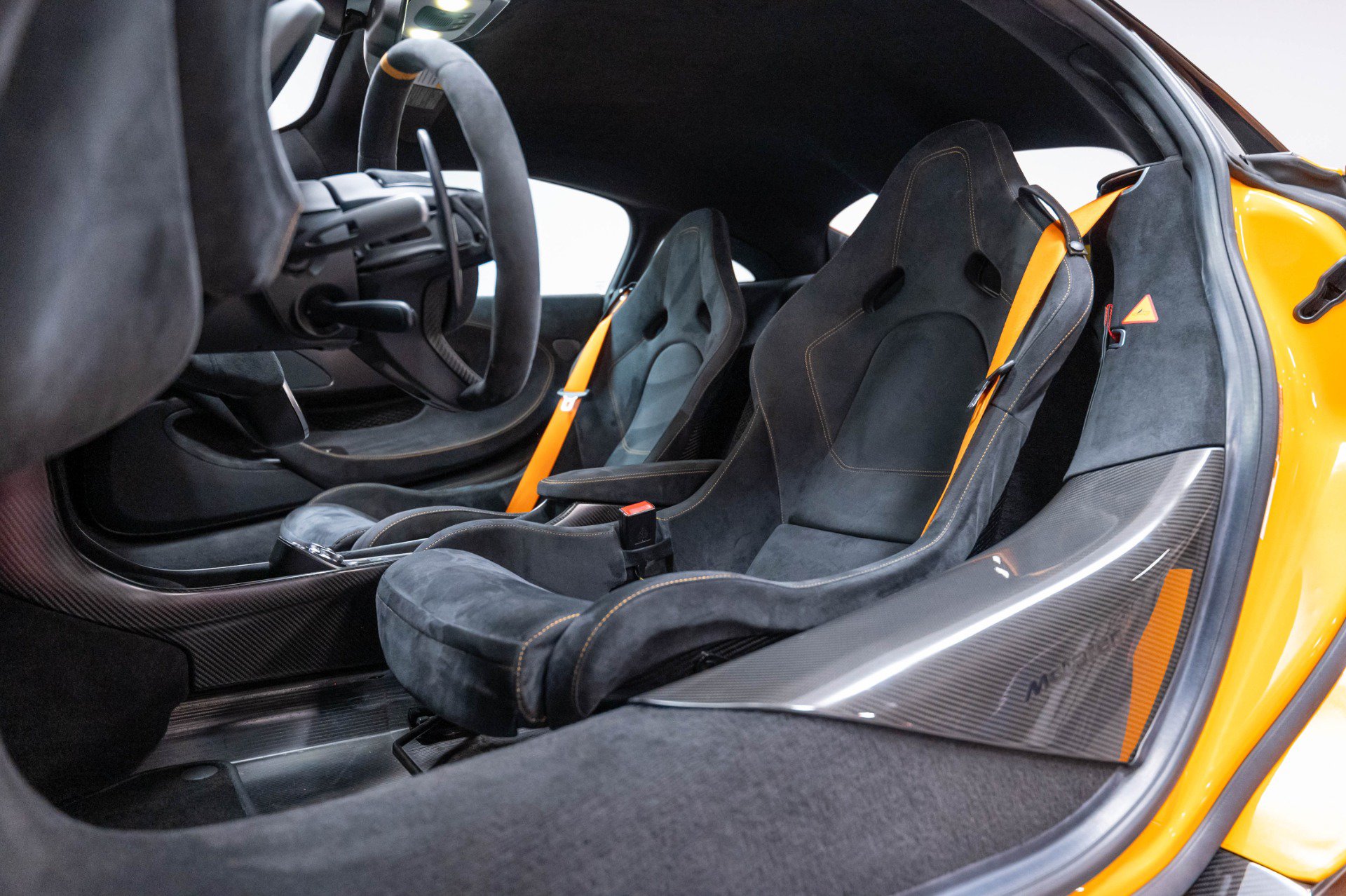 Used 2019 McLaren 600LT RWD image 7