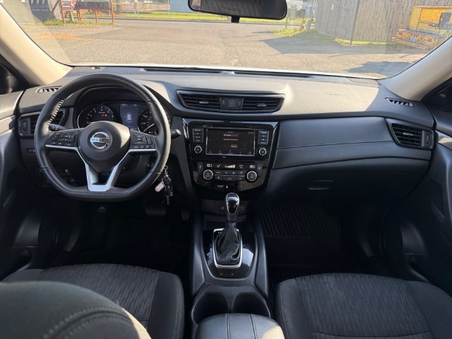 Used 2020 Nissan Rogue SV AWD/4WD image 21