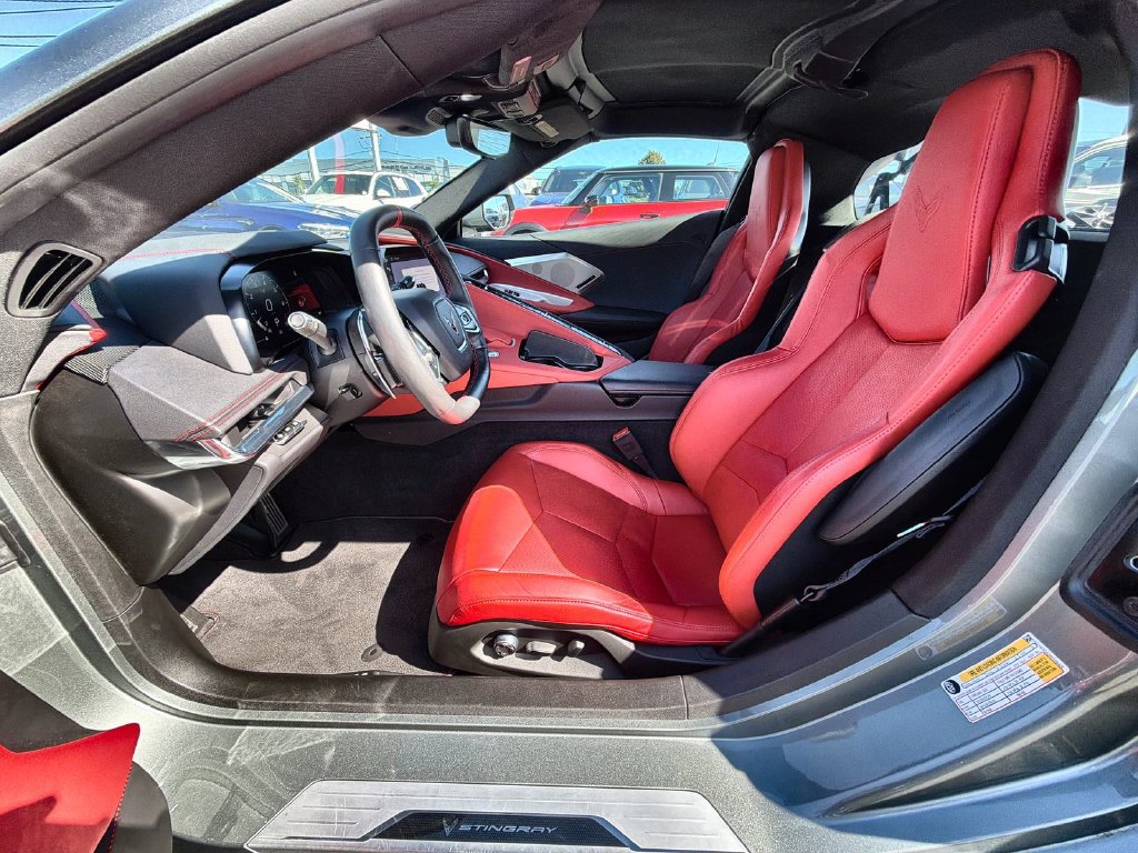 Used 2024 Chevrolet Corvette Stingray Preferred Cpe w/ 2LT RWD image 21