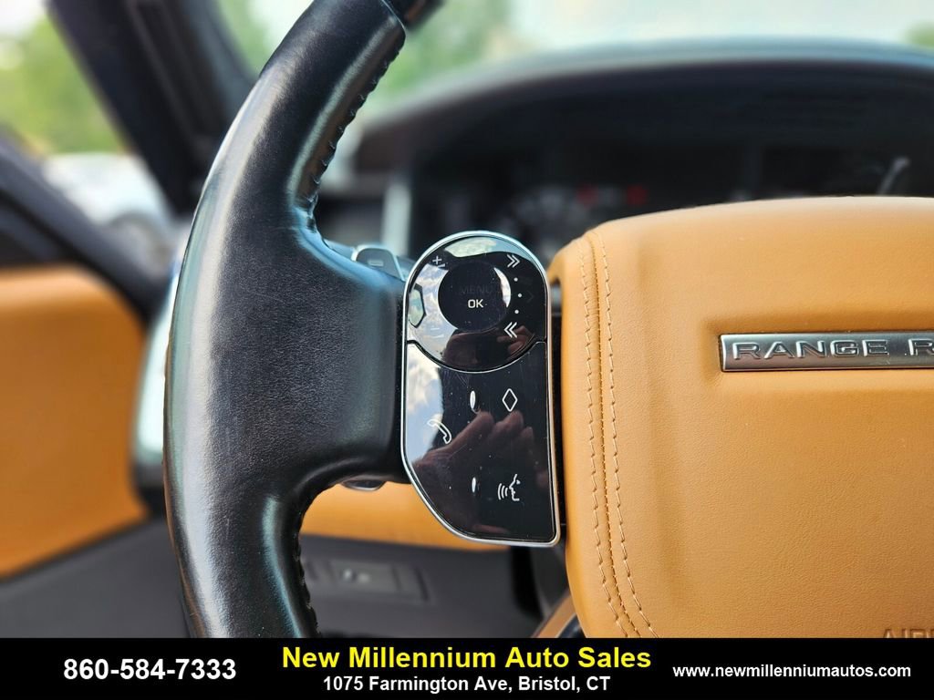 Used 2021 Land Rover Range Rover Long Wheelbase Autobiography image 25