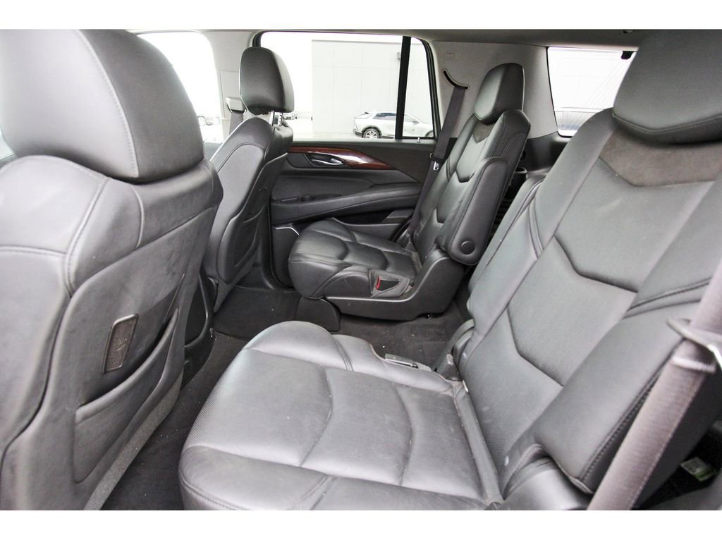 Used 2016 Cadillac Escalade Premium image 7
