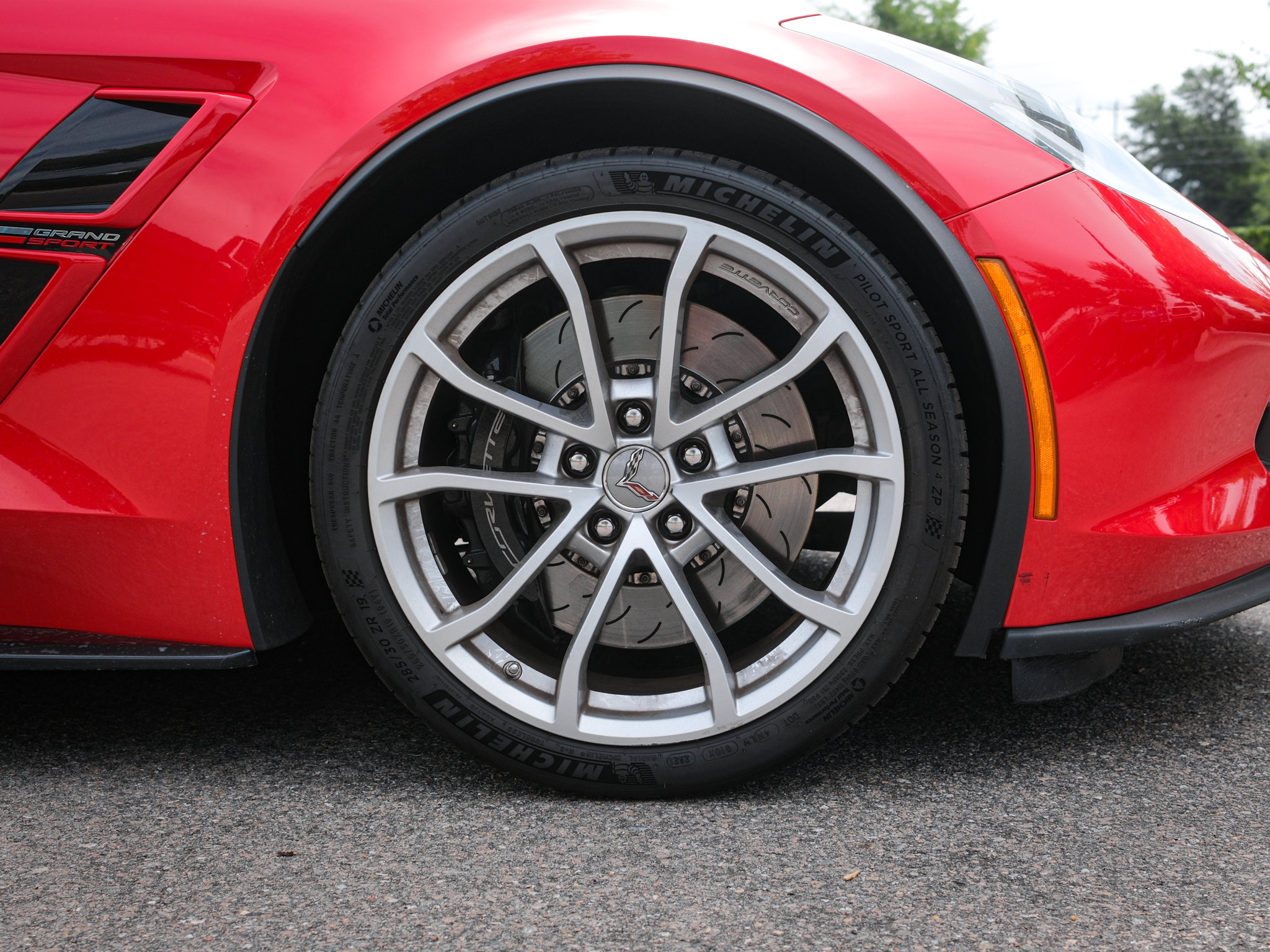 Used 2019 Chevrolet Corvette Grand Sport RWD image 12