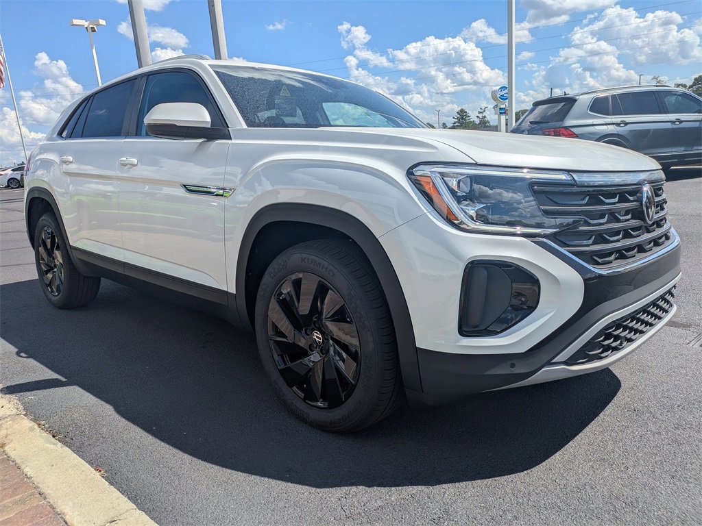 New 2026 Volkswagen Atlas Cross Sport SE image 3