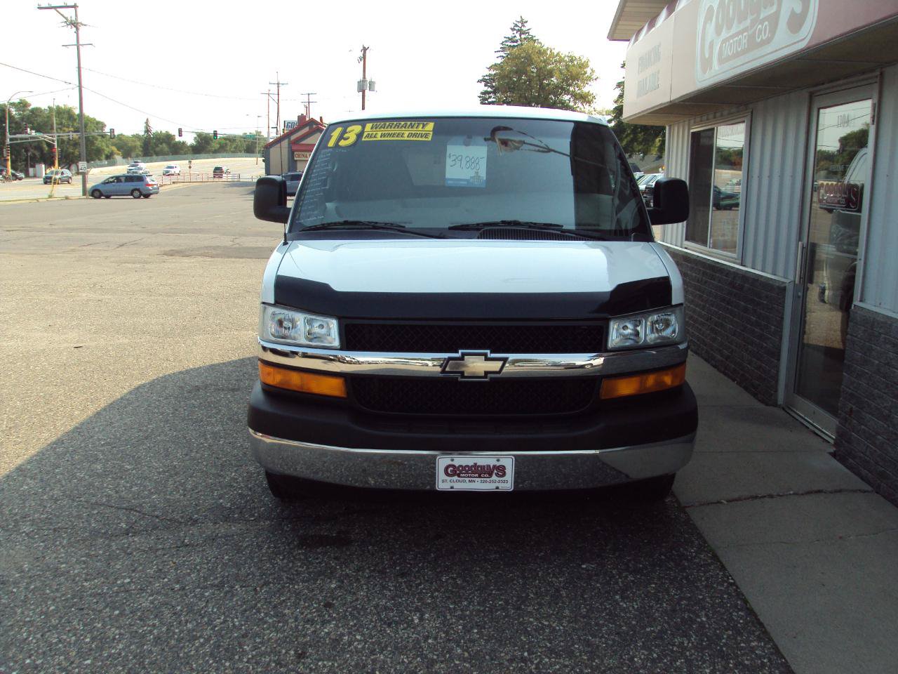 Used 2013 Chevrolet Express 1500 LT w/ LT Preferred Equipment Group AWD/4WD image 3