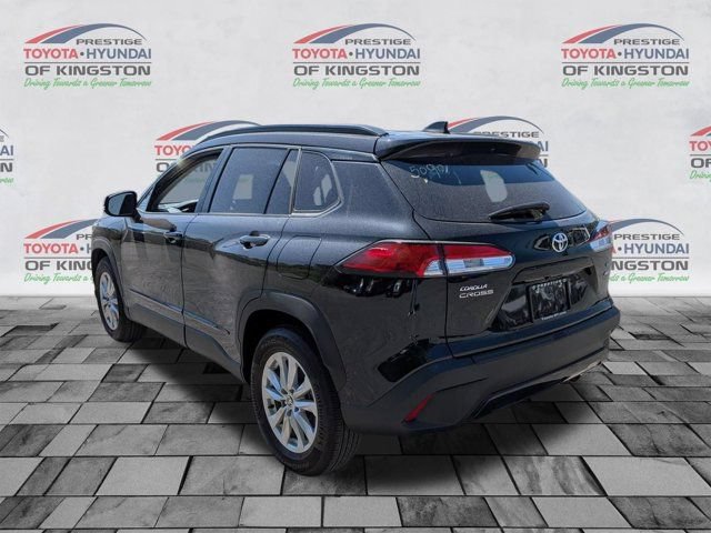 Certified 2023 Toyota Corolla Cross LE AWD/4WD image 6