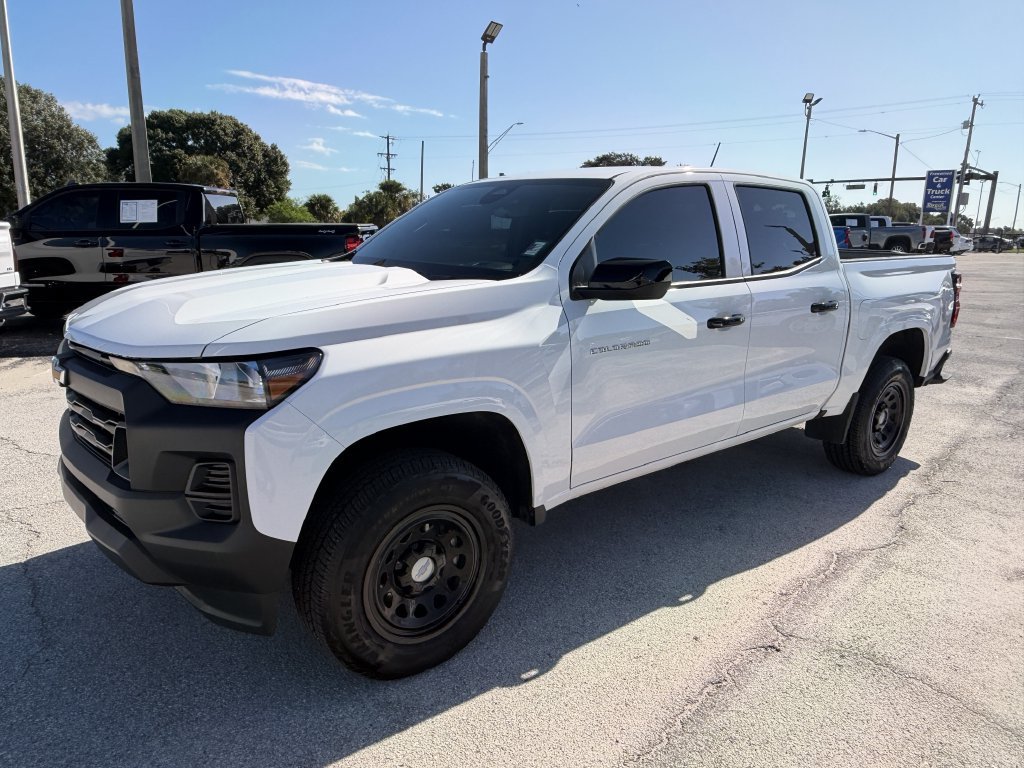 Used 2026 Chevrolet Colorado W/T RWD image 9