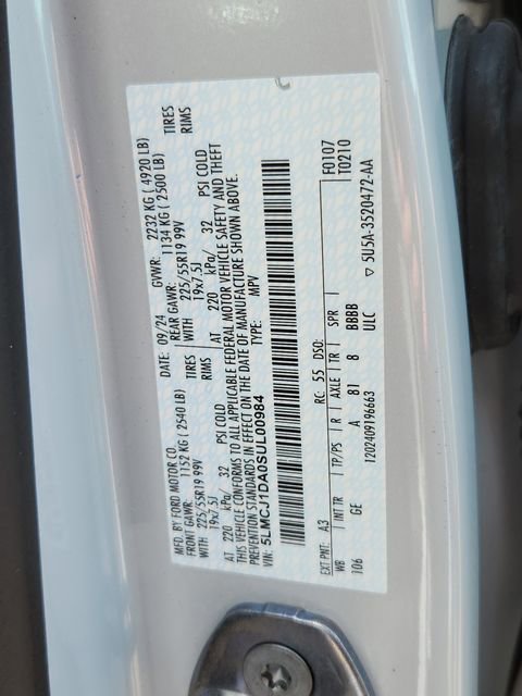 New 2025 Lincoln Corsair AWD w/ Equipment Group 101A image 26