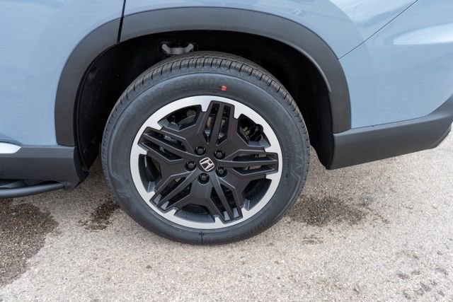 New 2026 Honda Pilot Touring image 13