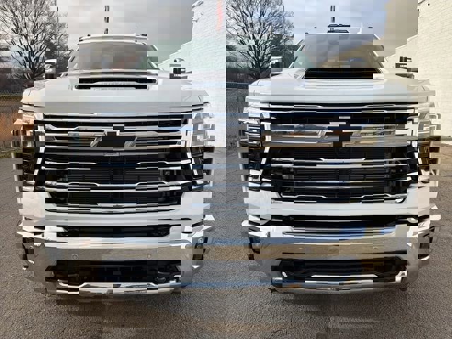 New 2026 Chevrolet Silverado 3500 LTZ w/ LTZ Convenience Package image 8