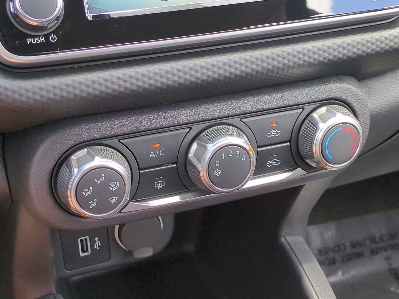 New 2025 Nissan Kicks Play S FWD image 19