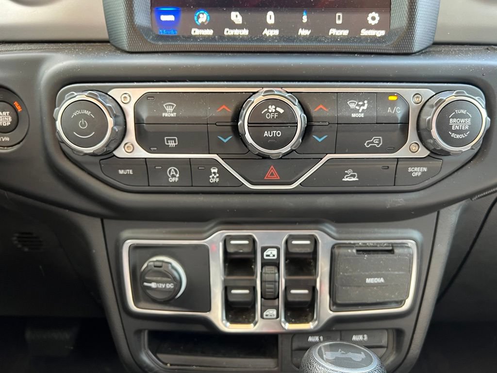 Used 2021 Jeep Wrangler Unlimited Sport AWD/4WD image 26