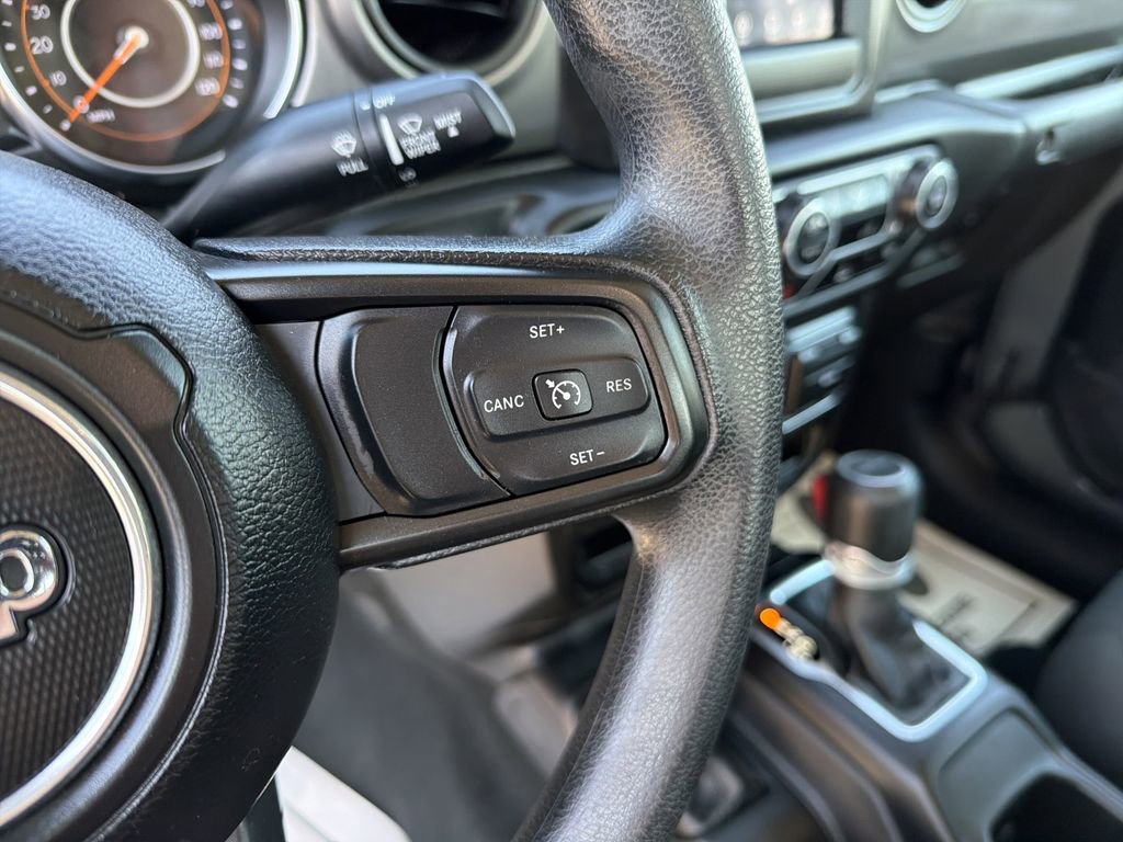 Used 2023 Jeep Gladiator Sport image 20