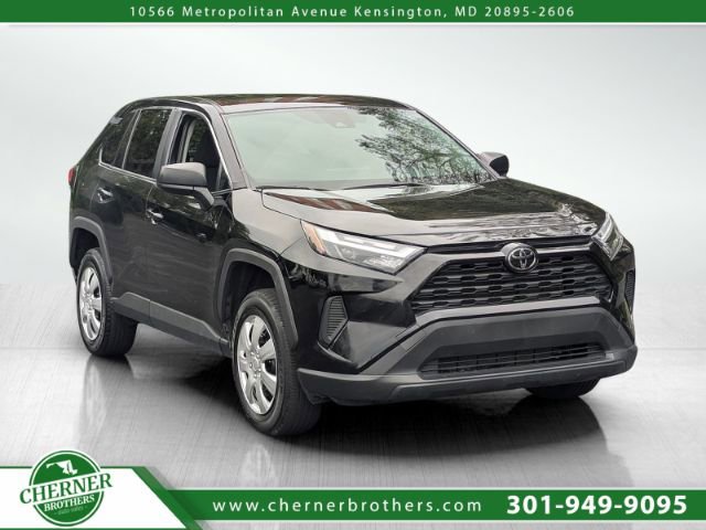 Used 2024 Toyota RAV4 LE image 1